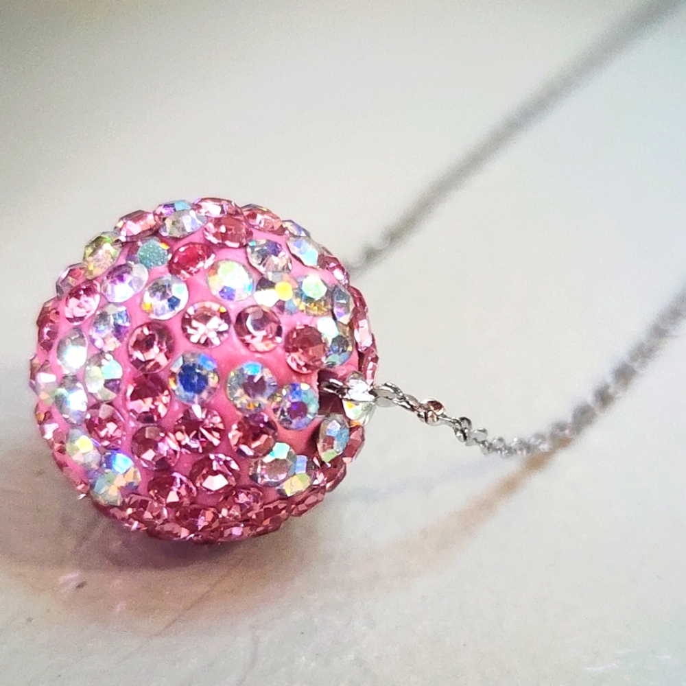 ✨ Soft Pink AB Crystal Ball Necklace – Adjustable Chain Amazing Elegance ✨
